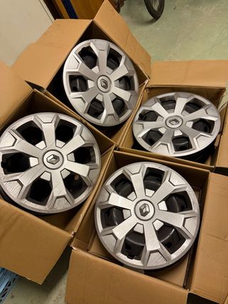 Llantas Renault Trafic (4 unidades)
