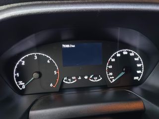 Ford Transit 2.0 CHASIS CAJA CERRADA TRAMPILLA