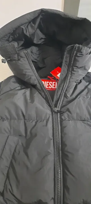 Chaleco plumífero Diesel negro nuevo