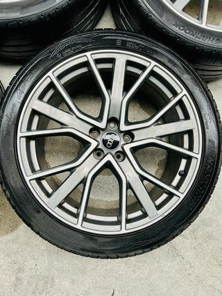Llantas Originales Sline  Audi 20” con Neumáticos