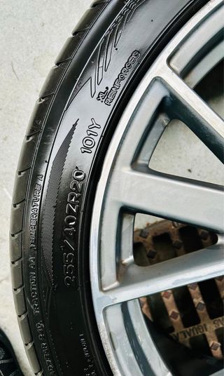 Llantas Originales Sline  Audi 20” con Neumáticos