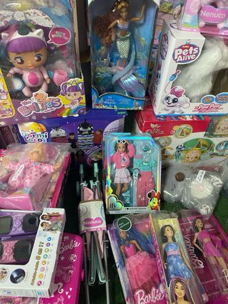 Lote Juguetes Barbie, Nancy, Nenuco y más