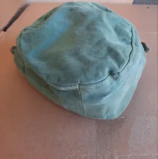 Gorra militar de la legion en el sahara