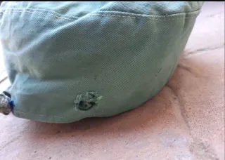 Gorra militar de la legion en el sahara