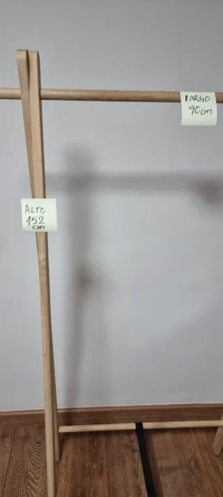 Burra para ropa de madera