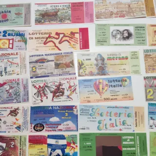 Collezione 50 Biglietti Diversi Lotterie 1981-2001