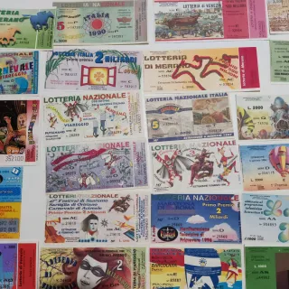 Collezione 50 Biglietti Diversi Lotterie 1981-2001