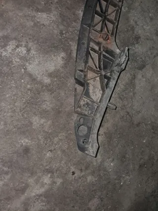 Traviesa Delantera Peugeot 206