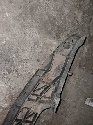 Traviesa Delantera Peugeot 206