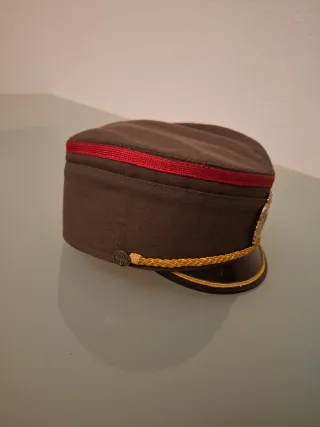 Gorro militar Yugoslavia antigua