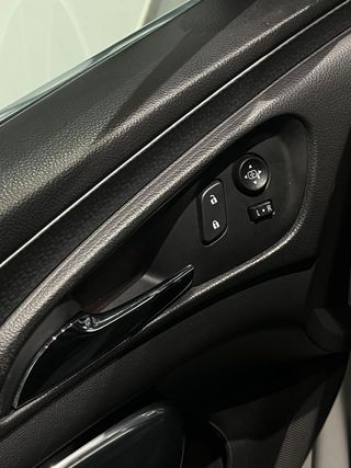 OPEL Insignia 1.6 CDTI Selective Auto - 2017