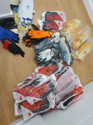 Guantes TB 320P Grip Negros y Rojos.precio desde 1