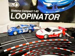 Scalextric Compact Circuito Loopinator