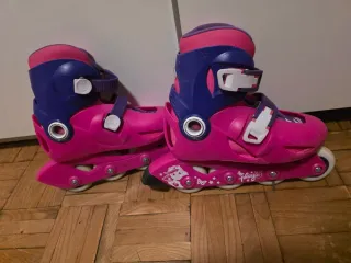 Patines en línea infantiles rosas y azules