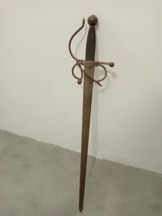 Espada decorativa antigua