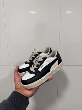 Zapatillas Puma Niños Negras y Blancas