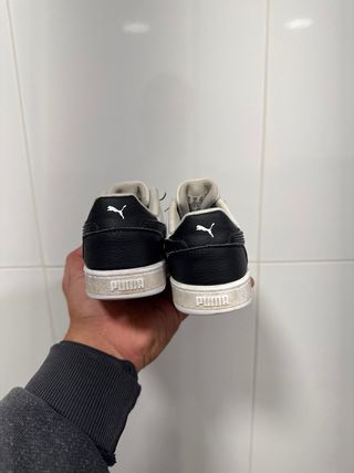 Zapatillas Puma Niños Negras y Blancas