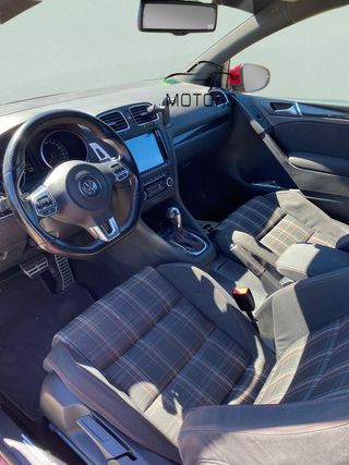 Volkswagen Golf VI 2.0 TSI 210cv DSG 6 vel GTI