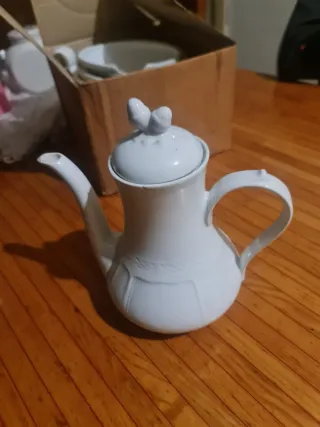 Teiera vintage bianca