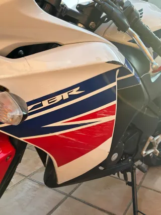 Honda CBR 125R (2014)