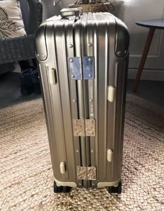 Maleta Cabin Titanium Rimowa 35L