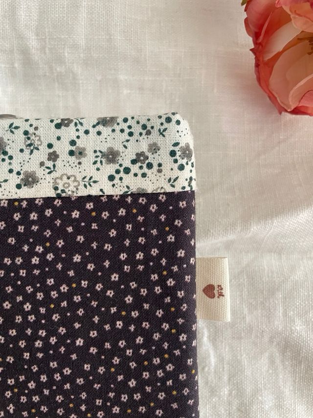 funda ebook 6” hecha a mano estampado flores