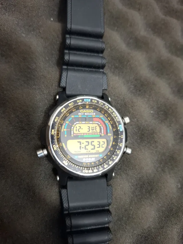 Casio Sky Walker Reloj Digital