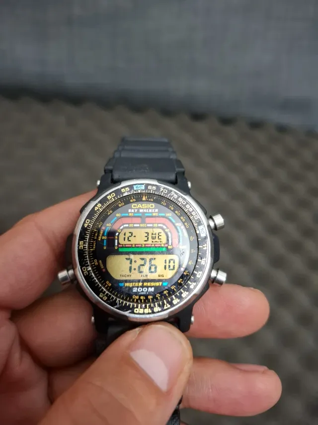 Casio Sky Walker Reloj Digital