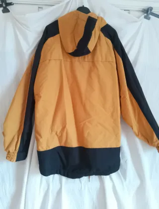 Giacca da snowboard gialla e nera