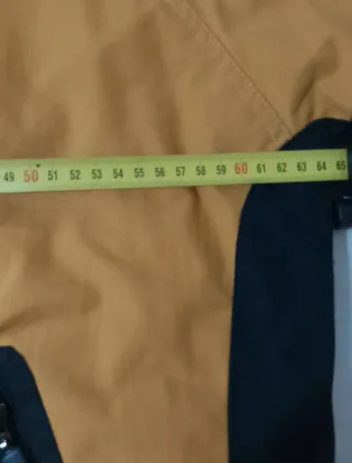 Giacca da snowboard gialla e nera