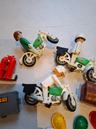 Gran lote Playmobil figuras y accesorios (años 90)