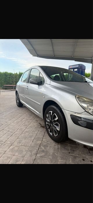 Peugeot 307 2001