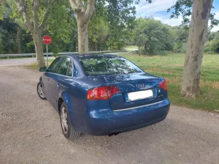 Audi A4 2.0 TDI 140 Distintivo B