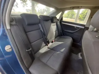 Audi A4 2.0 TDI 140 Distintivo B