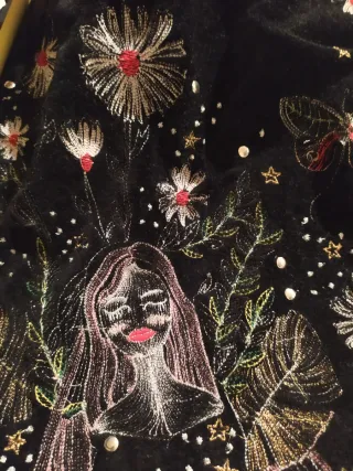 Falda Zara bordada mujer