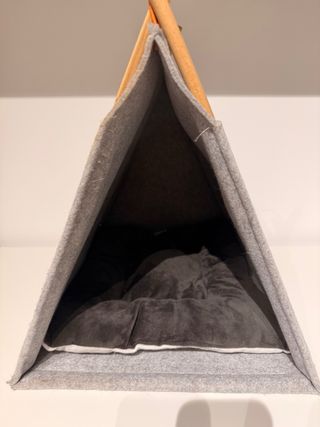 Casita para gatos Ikea gris