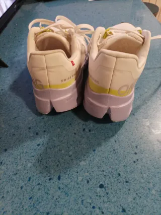 Zapatillas Cloudsurfer Next Talla 38,5