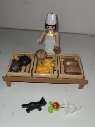 Lote 7. Panadera playmobil