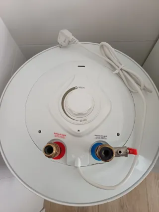 Termo Eléctrico 80L MLH