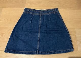 Falda vaquera Zara botones bolsillos