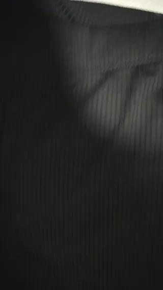 Leggings canalé negros Divided