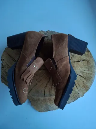 Botines de serraje marrón T38