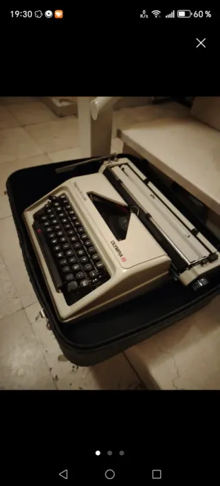 Máquina de escribir Olympia