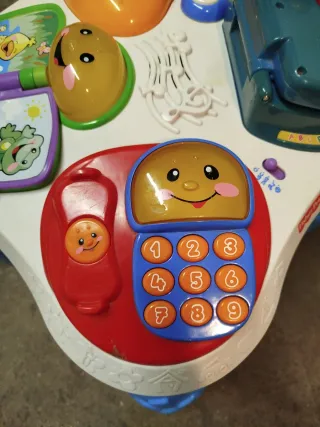 Mesa de juegos Fisher Price para bebé