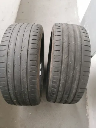 Neumáticos Usados kumho  255 40 r21 40€ la pareje