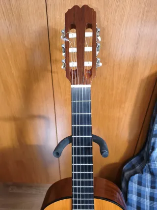 Guitarra Admira Infante Clásica + Estuche