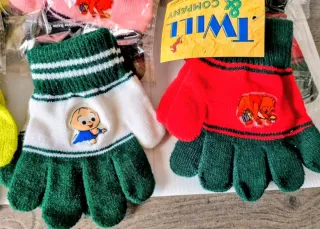 Lote guantes lana niño a estrenar