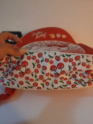 Zaino Hello Kitty rosso con ciliegie