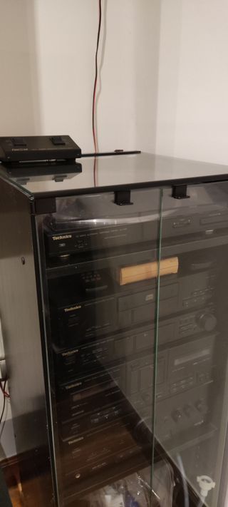 2Altavoz +equipo de música con tocadiscos Technics