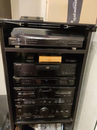 2Altavoz +equipo de música con tocadiscos Technics